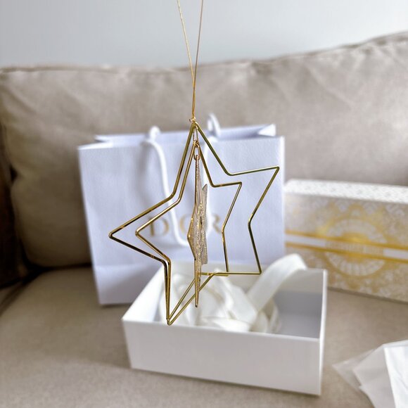 BRAND NEW DIOR CHRISTMAS STAR WITH FULL PACKAGING - Picture 6 of 12